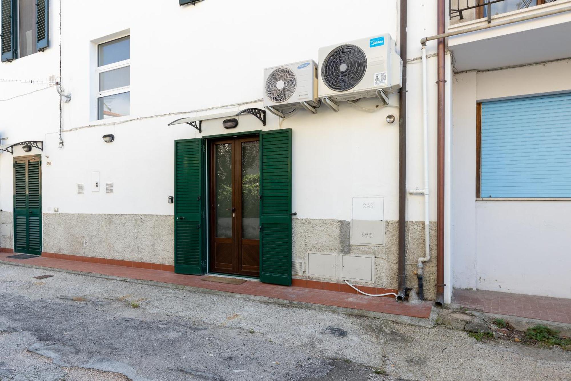 Pisa Bright Apartment Near The Airport Eksteriør bilde